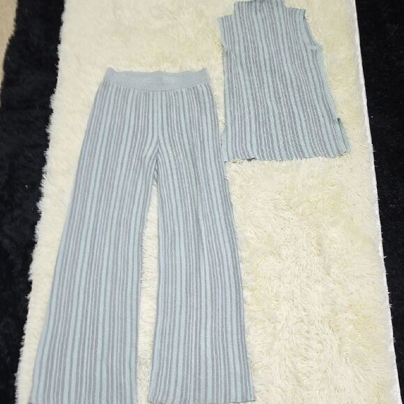 House of Harlow 1960 Pants - House of Harlow 1960 Gray Wide Leg Set